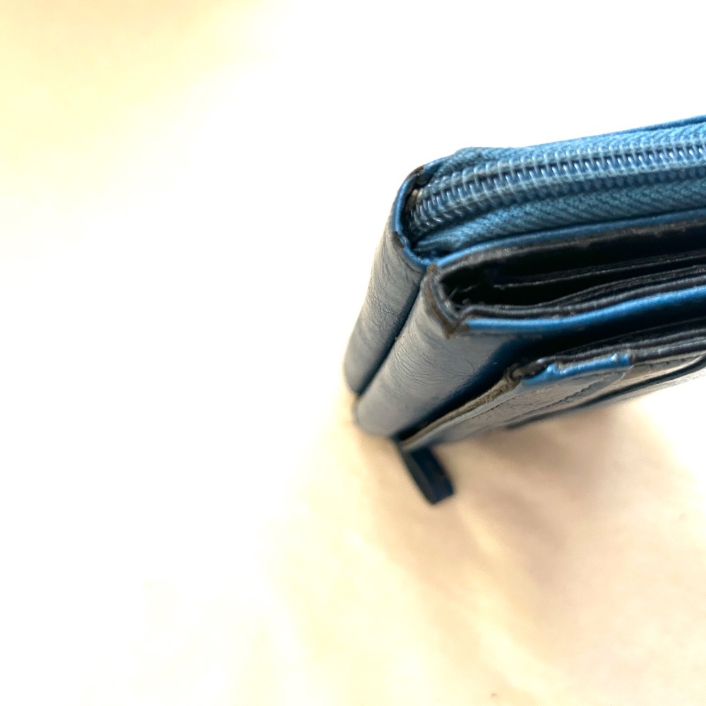 ROOTS Blue/Black Wallet - Picture 6 of 6